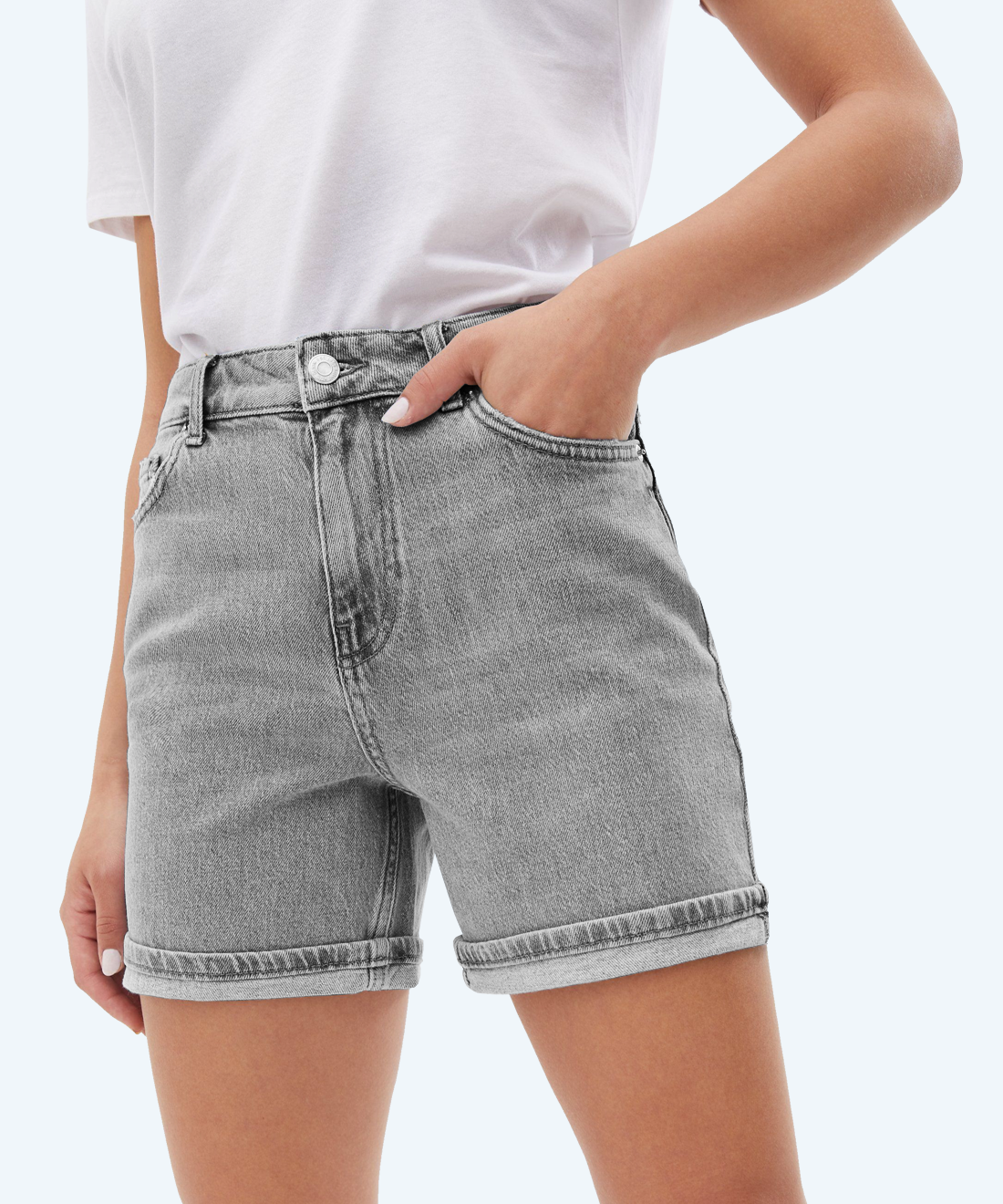 Short denim shorts