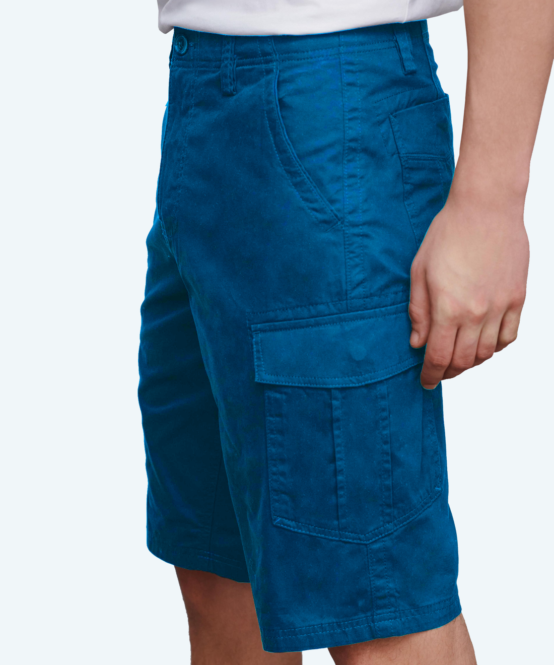 Loose men's shorts