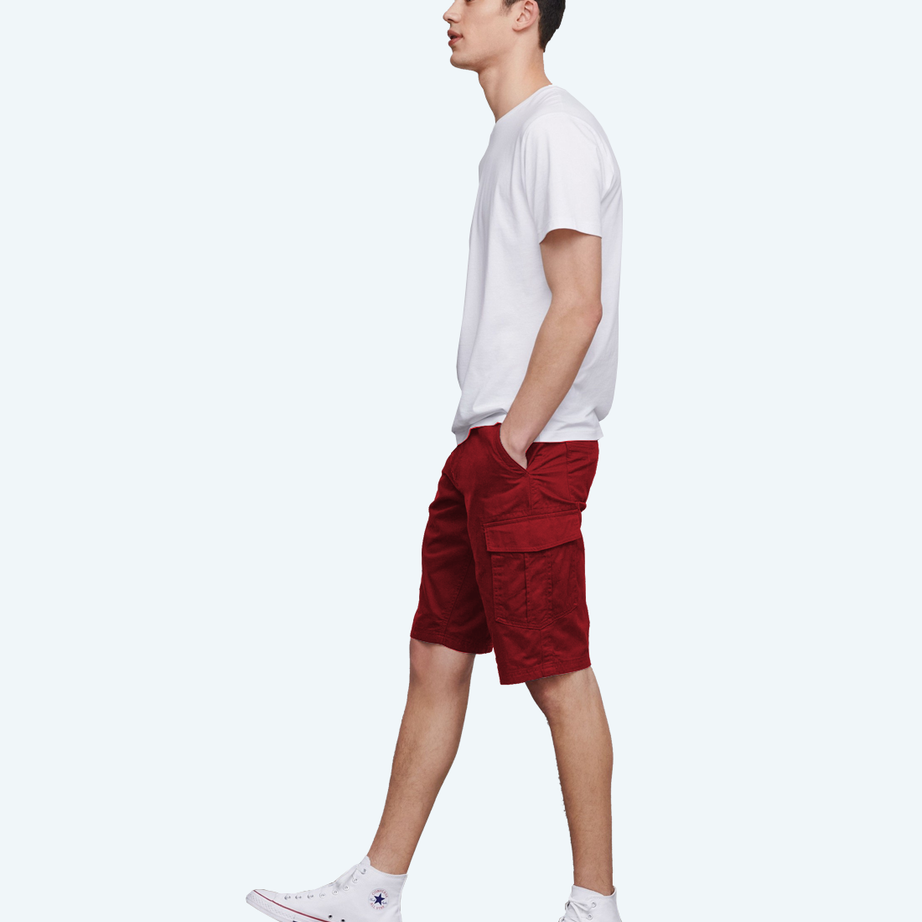 Loose men's shorts