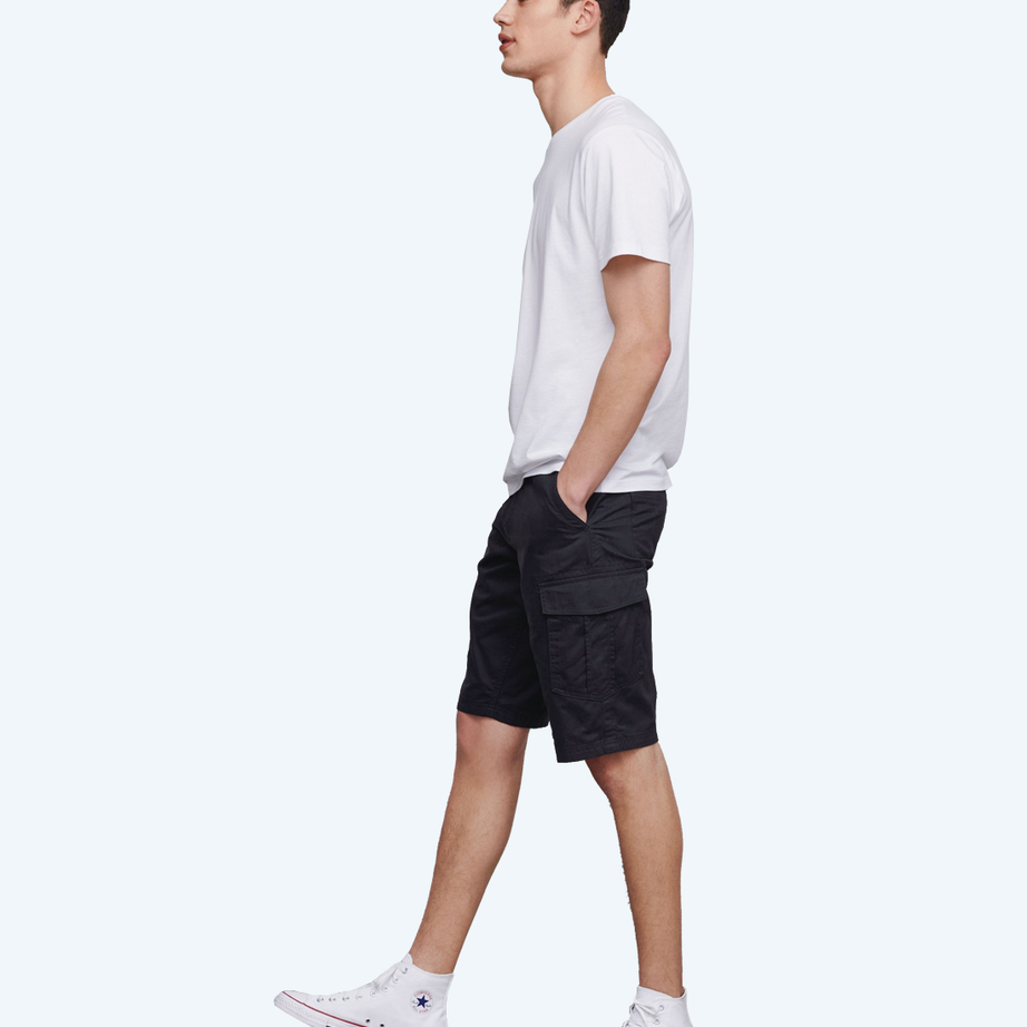 Loose men's shorts