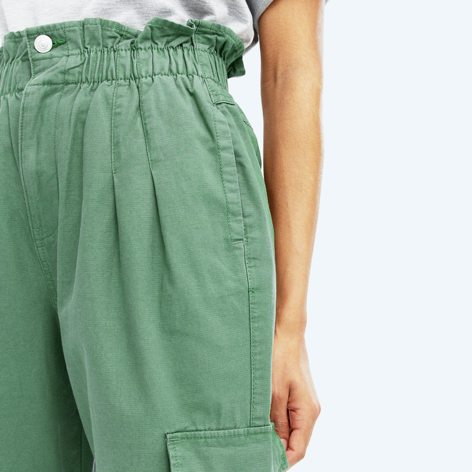 High waist trousers
